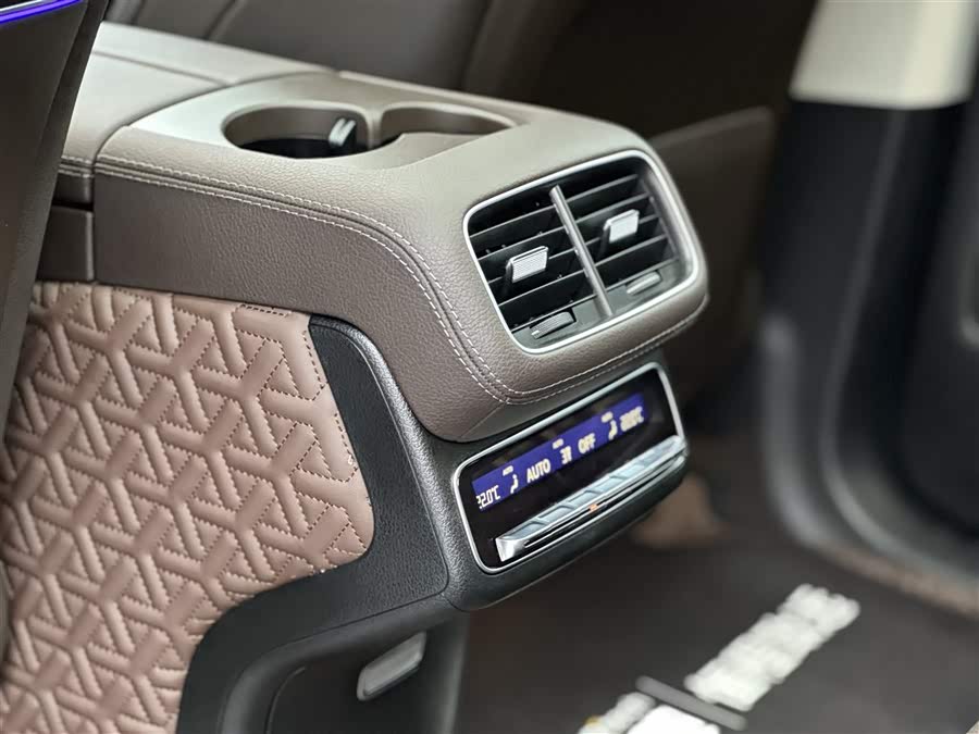 Mercedes-Benz GLS Class 2023 #11 Mercedes-Benz GLS Class 2023 car image #11