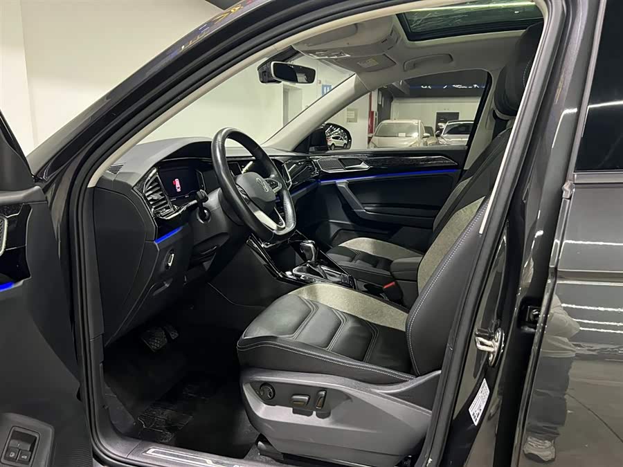 Volkswagen Tayron GTE 2021 #11 Volkswagen Tayron GTE 2021 car image #11