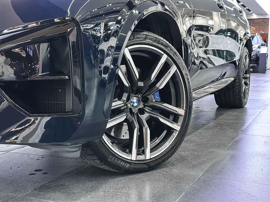 BMW X5 M 2021 car image #11