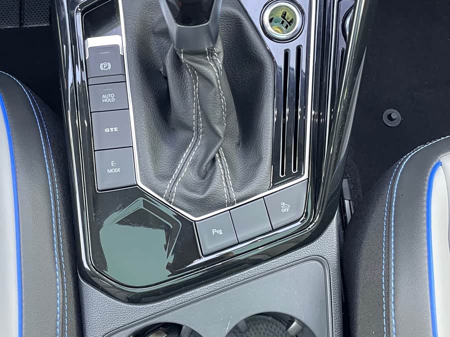 Volkswagen Tayron GTE 2023 #11 Volkswagen Tayron GTE 2023 car image #11