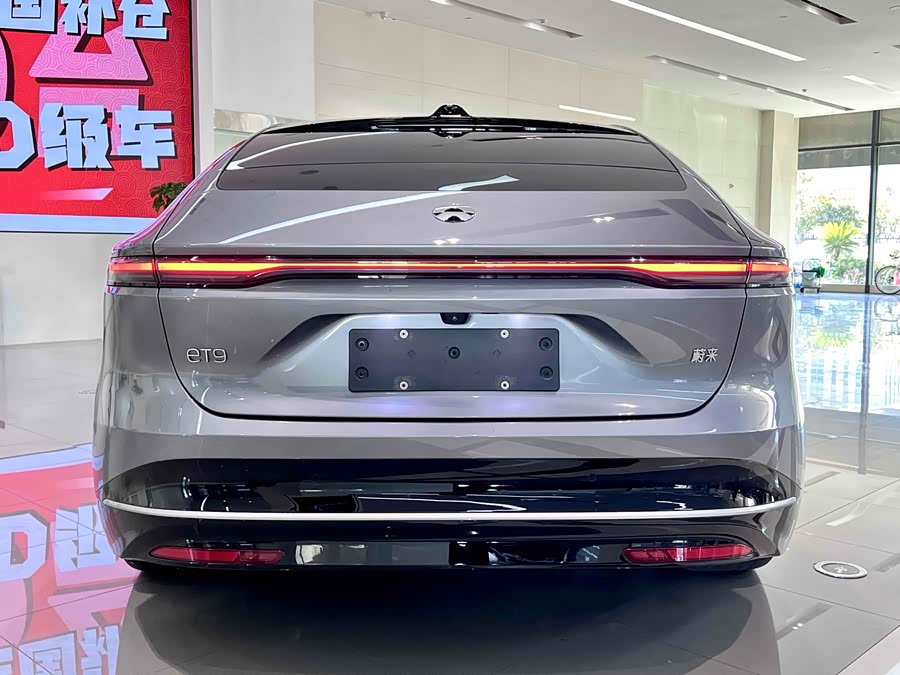 NIO ET9 2025 صورة سيارة #11