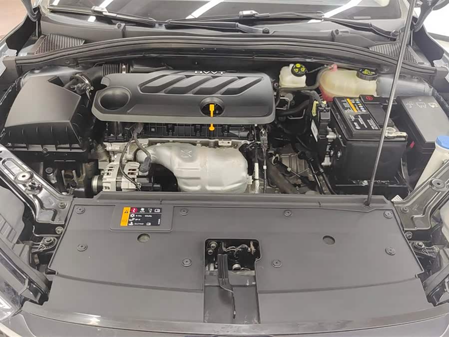 Roewe i5 2023 car image #11