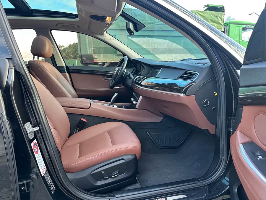 BMW 5 Series GT 2014 #11 BMW 5 Series GT 2014 immagine di auto #11