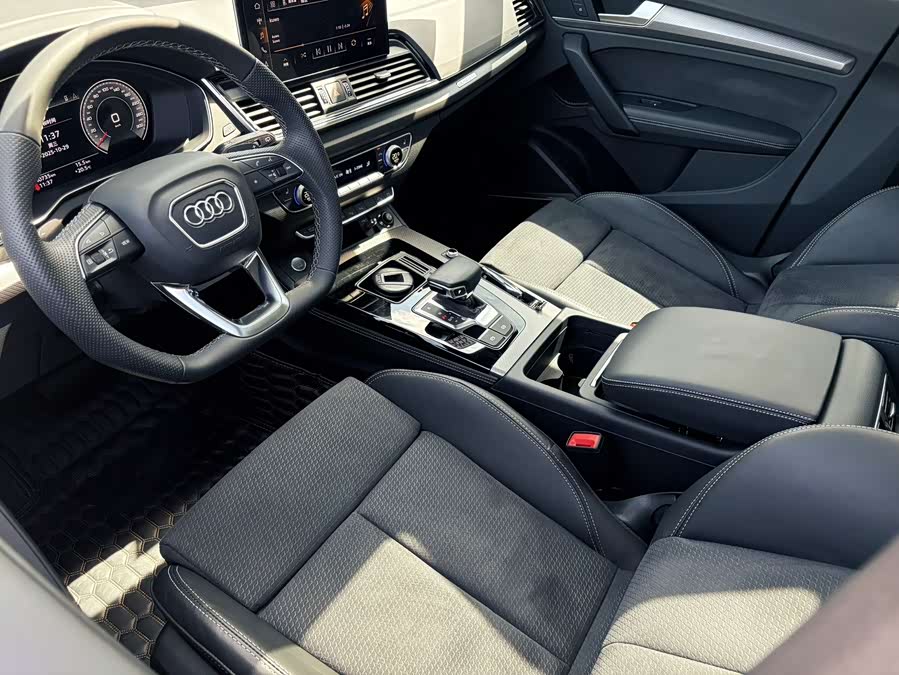 Audi Q5L Sportback 2022 immagine di auto #11