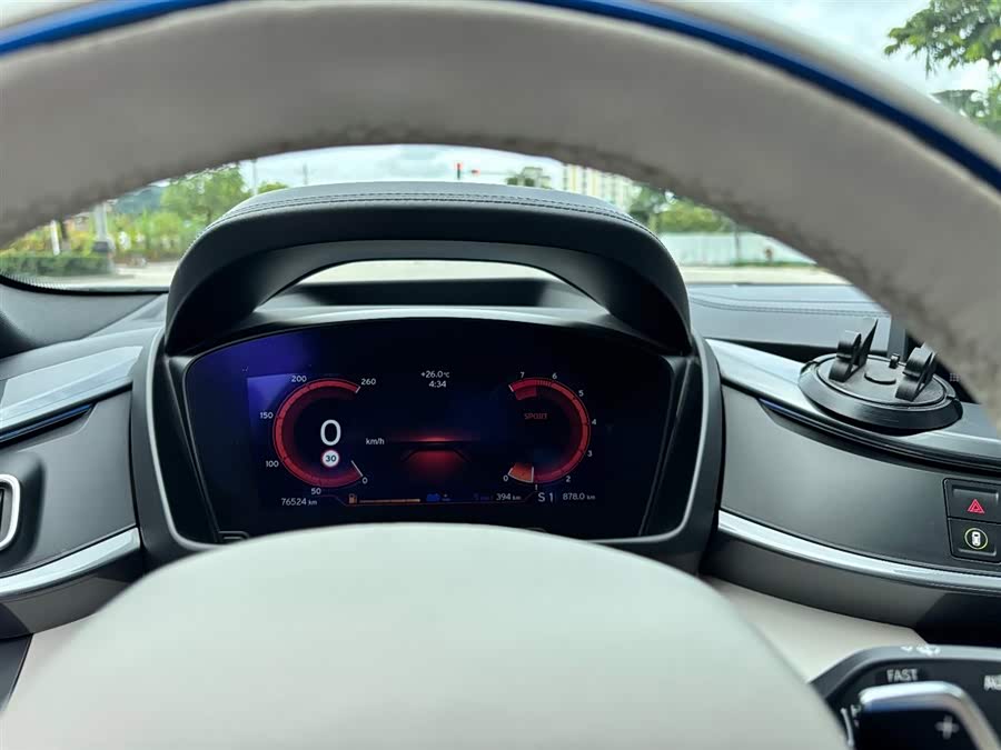 BMW i8 2015 изображение автомобиля #11