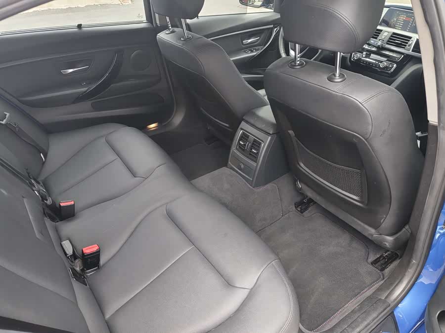 BMW 3 Series 2017 immagine di auto #11