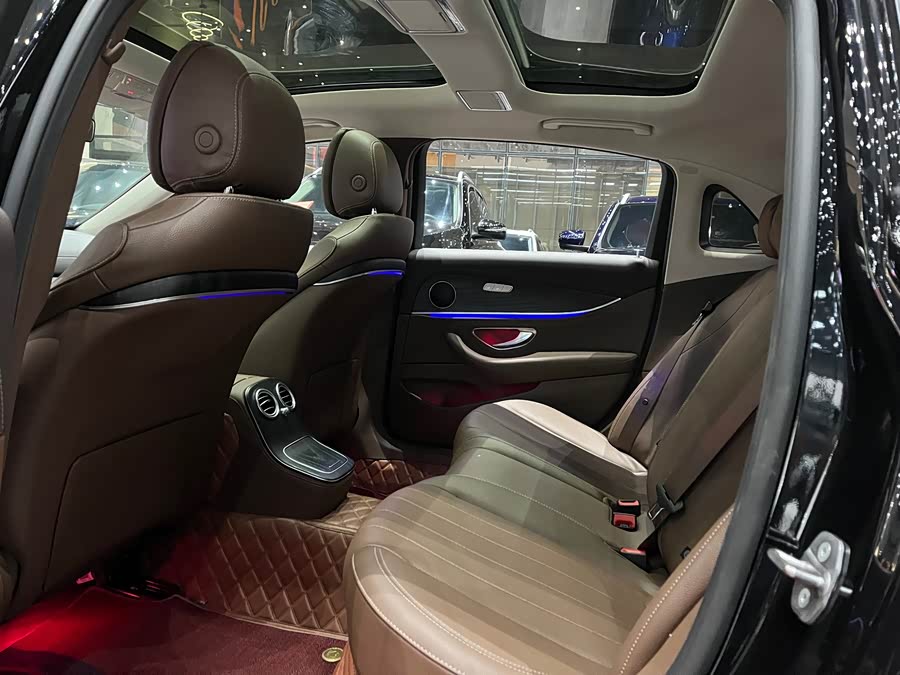 Mercedes-Benz E Class 2022 car image #11