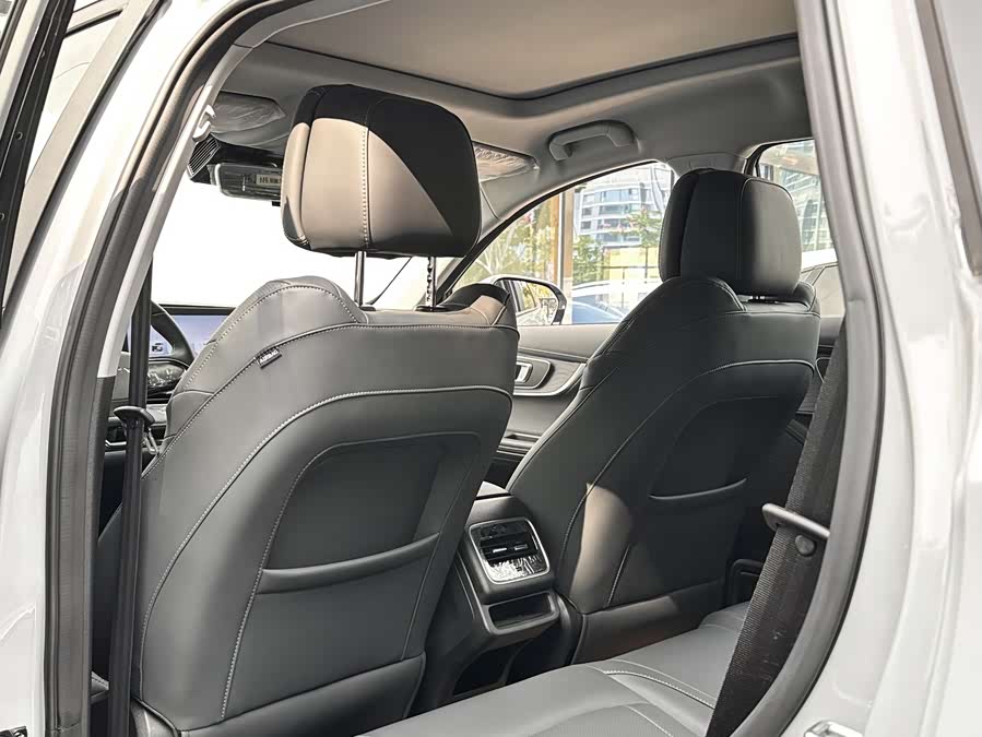 Chery Tiggo 8 PRO New Energy 2025 car image #11