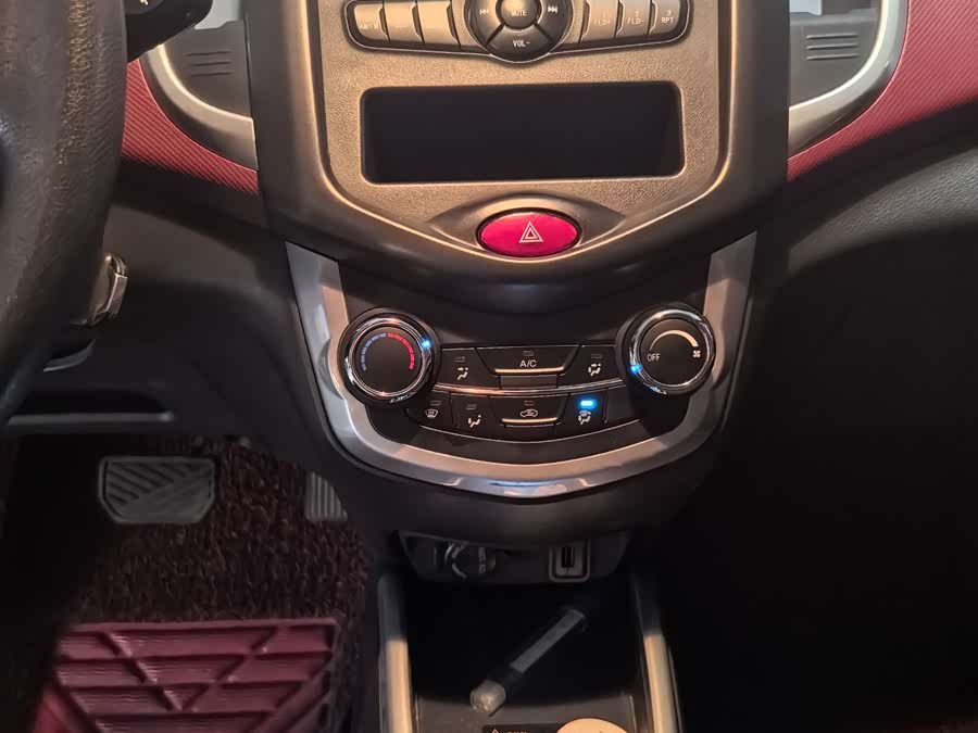 Changan BenBen EV 2017 car image #11