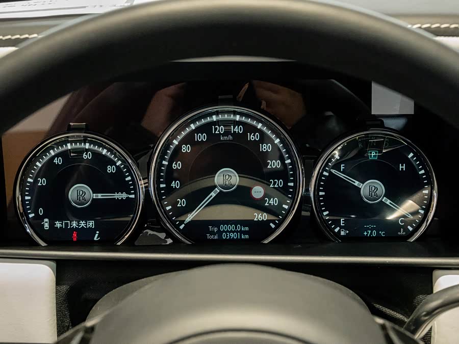 Rolls-Royce Cullinan 2020 car image #11