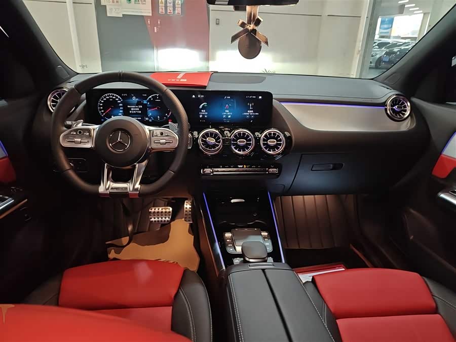 Mercedes-Benz GLA AMG 2021 car image #11