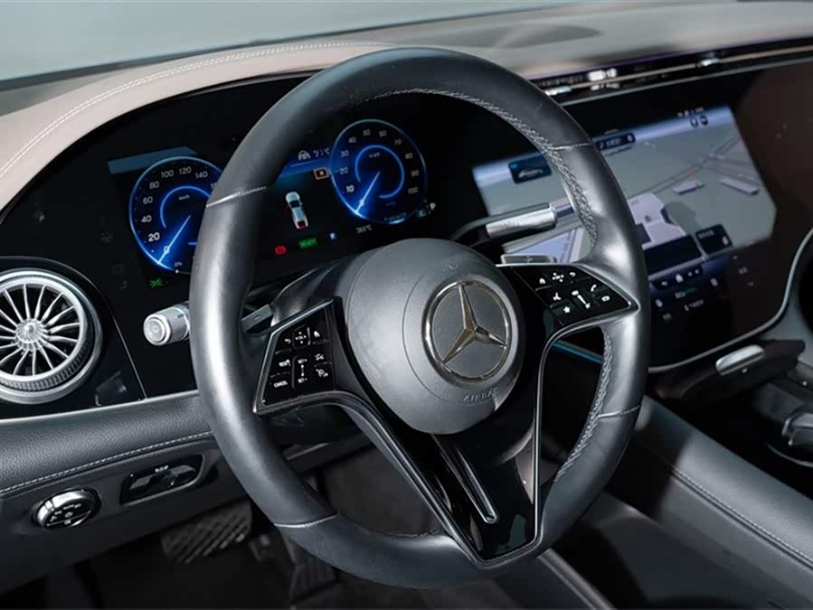 Mercedes-Benz EQS Class 2022 immagine di auto #11