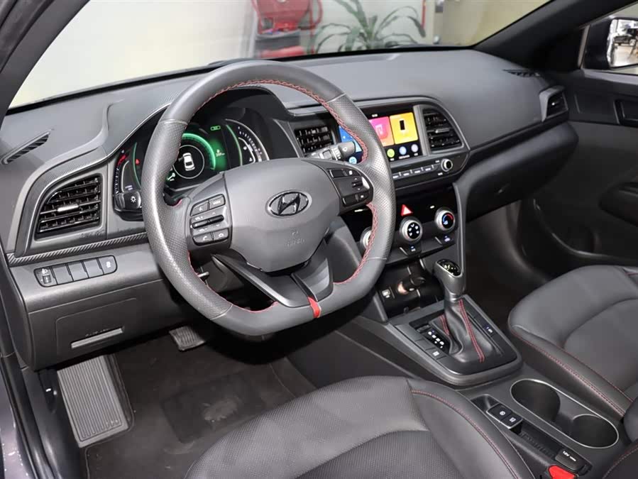 Hyundai Elantra AD 2019 car image #11