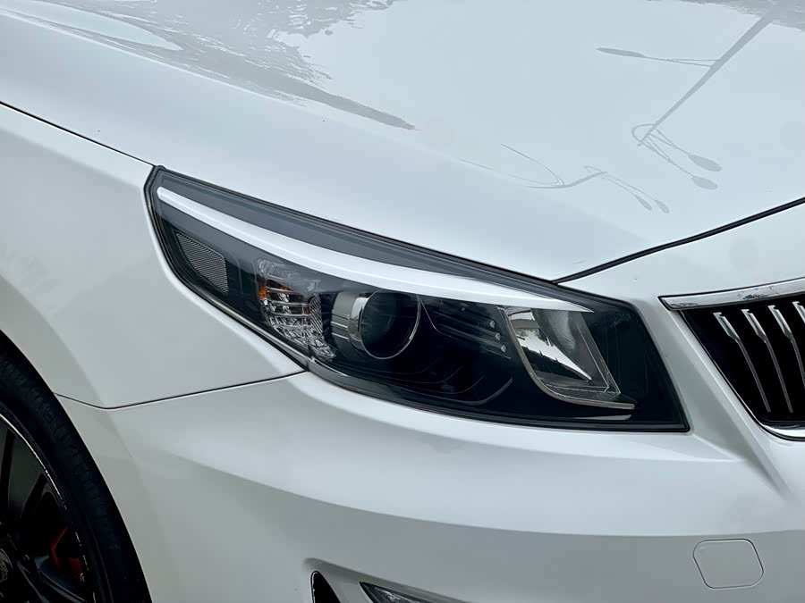 Kia K5 2018 imagem de carro #11