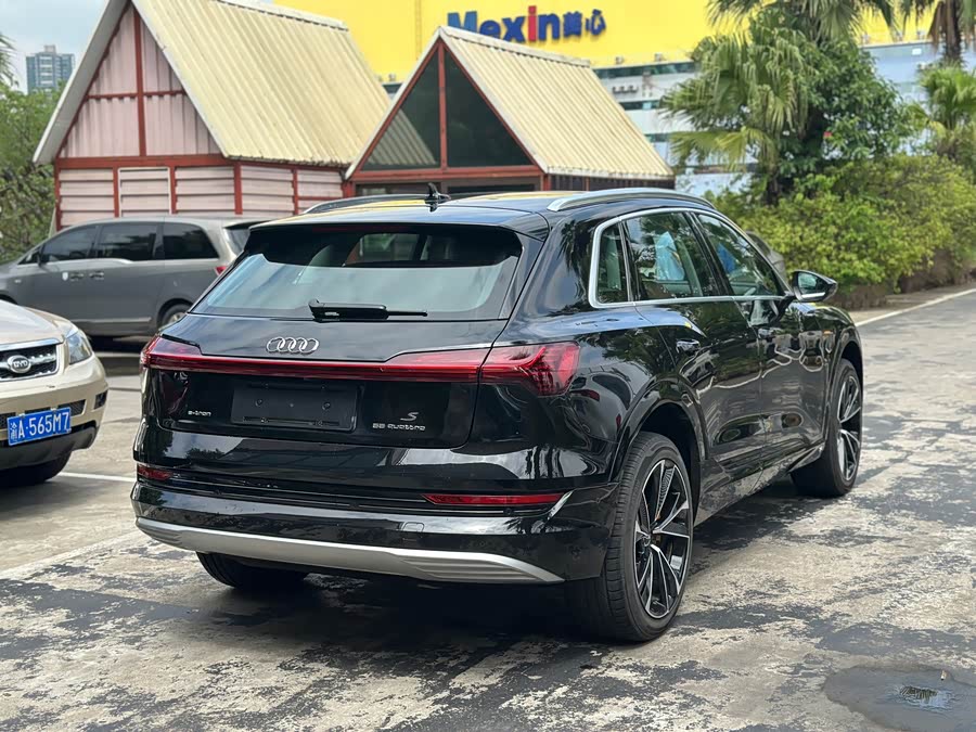 Audi e-tron (Imported) 2020 #11 Audi e-tron (Imported) 2020 car image #11