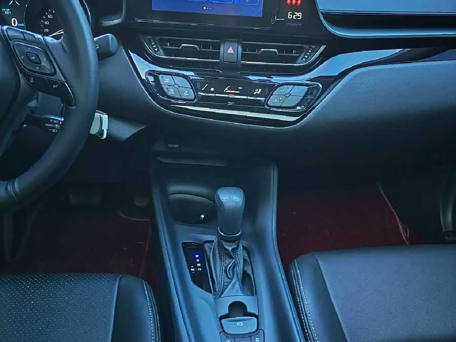 Toyota Izoa 2022 #11 Toyota Izoa 2022 immagine di auto #11