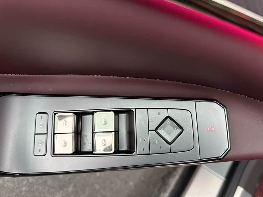 Denza Z9GT 2024 car image #11