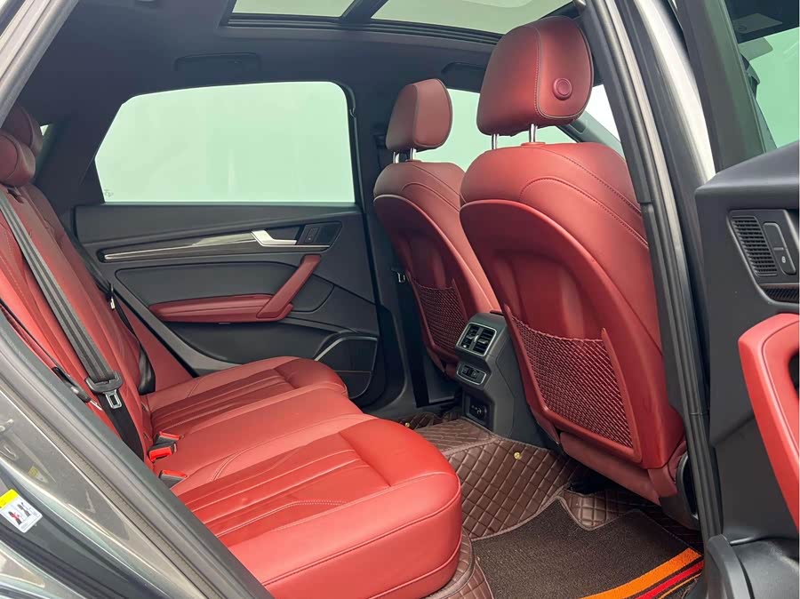 Audi Q5L Sportback 2021 car image #11