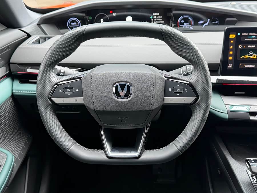 Changan UNI-V iDD 2024 #11 Changan UNI-V iDD 2024 car image #11