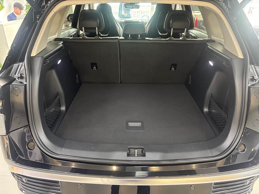 HongQi HS3 PHEV 2025 car image #11