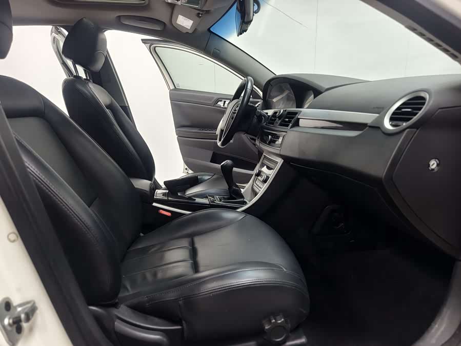 Roewe 550 2013 изображение автомобиля #11