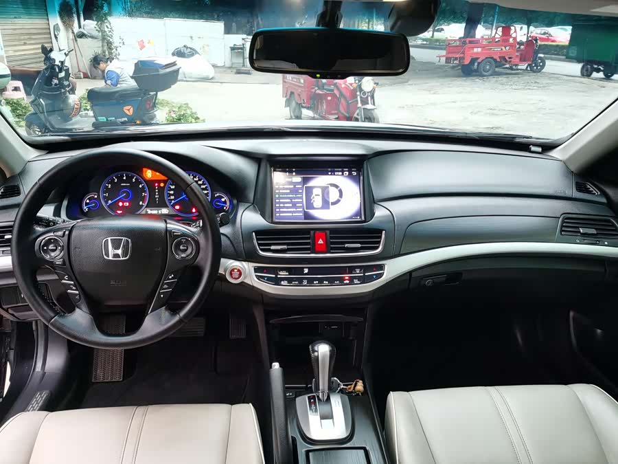 Honda CROSSTOUR 2015 #11 Honda CROSSTOUR 2015 изображение автомобиля #11