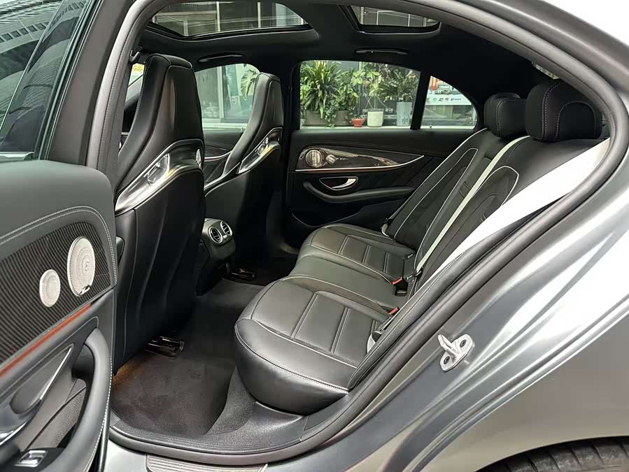 Mercedes-Benz E AMG 2021 صورة سيارة #11