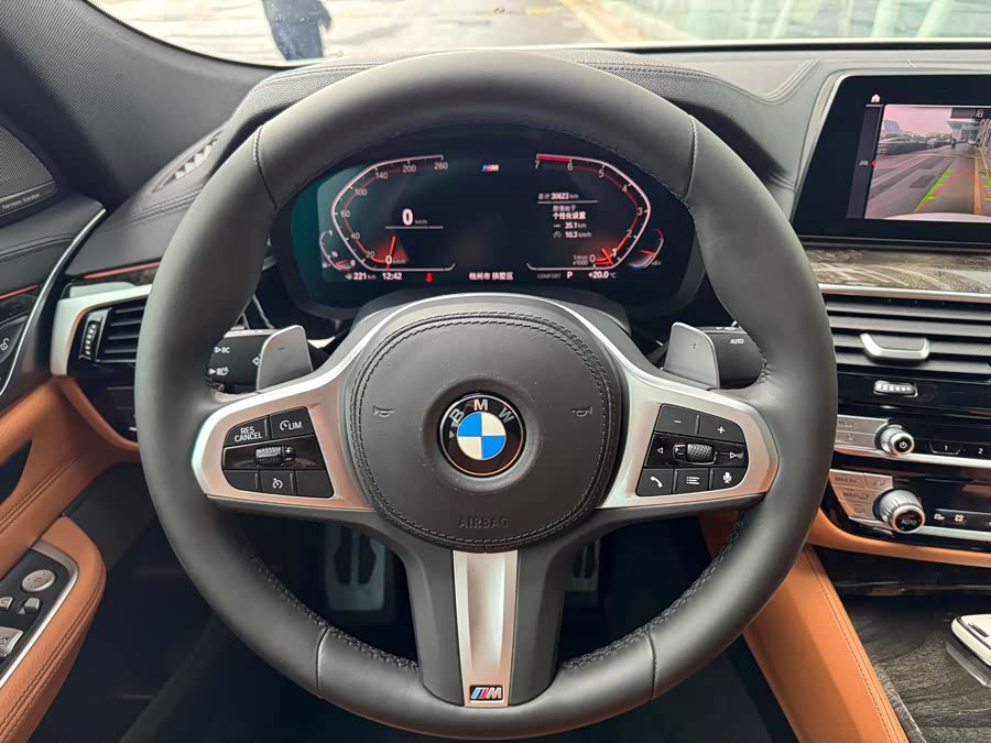 BMW 6 Series GT 2019 car image #11