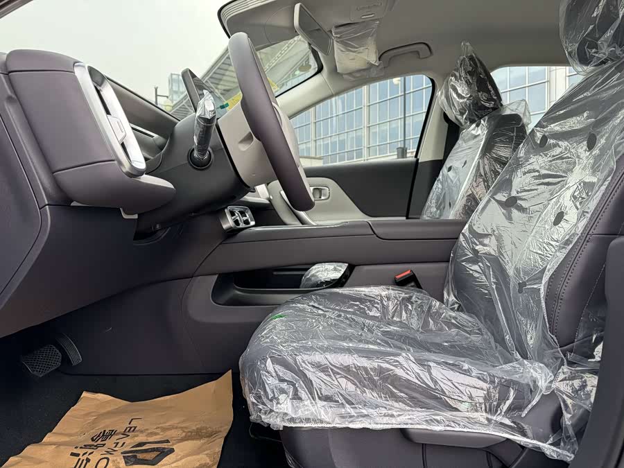 零跑汽车 零跑B01 汽车图片 #11