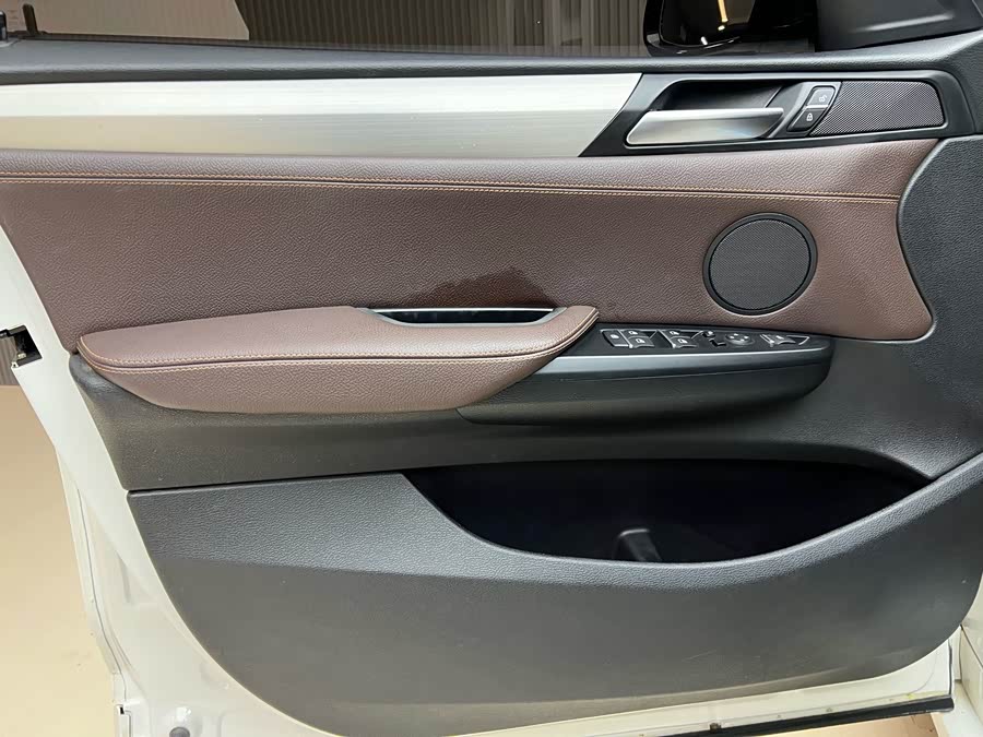 BMW X4 2018 صورة سيارة #11