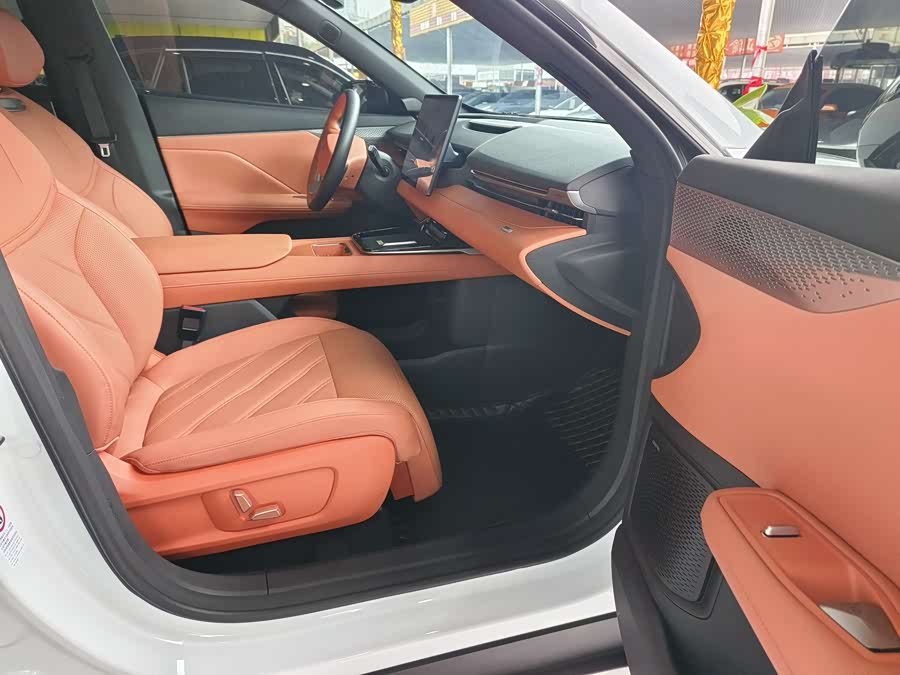 Deepal S05 2024 car image #11