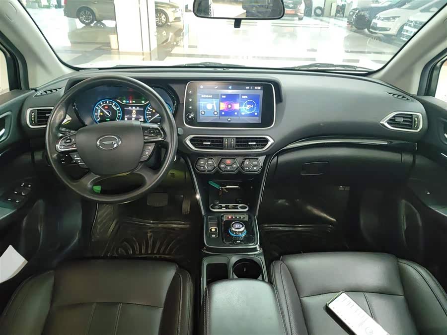 GAC ix4 2018 #11 GAC ix4 2018 car image #11