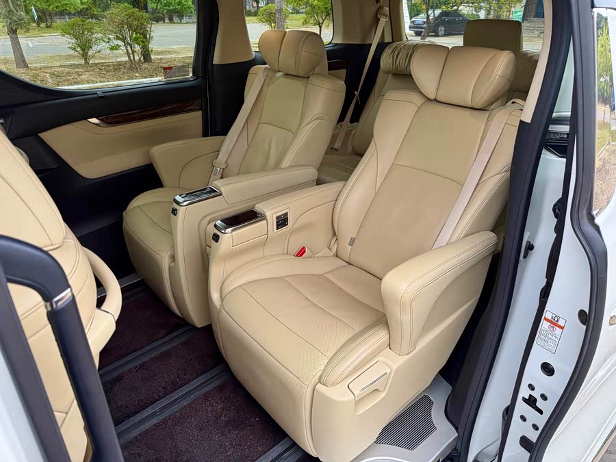 丰田 埃尔法 2018 汽车图片 #11