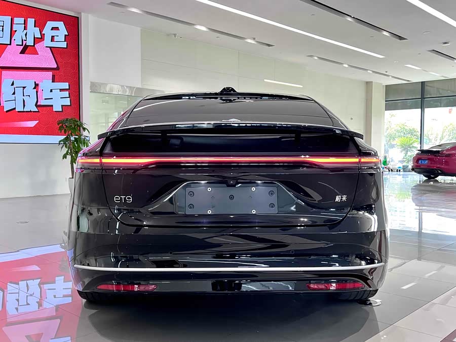 NIO ET9 2025 صورة سيارة #11