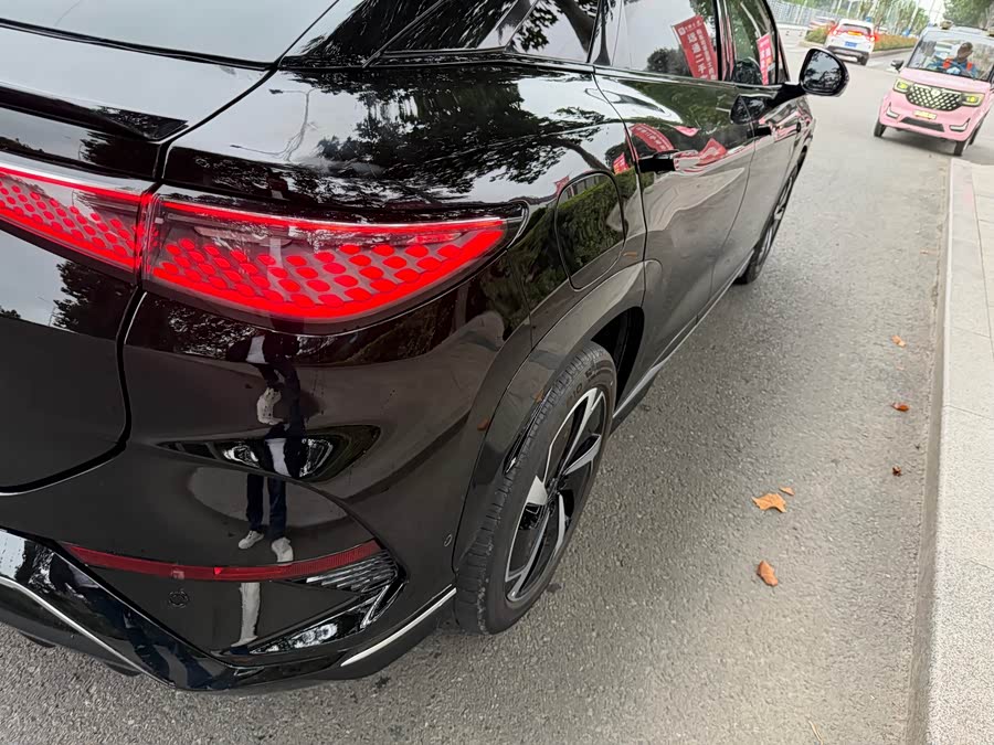 BYD Sea Lion 07 EV 2025 car image #11