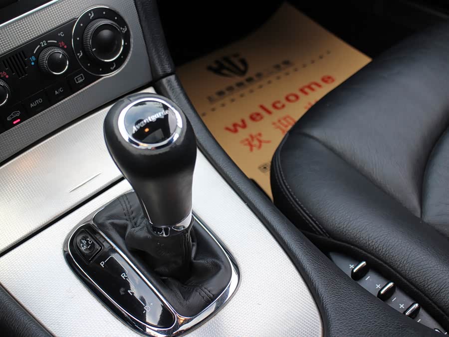 Mercedes-Benz CLK Class 2008 immagine di auto #11