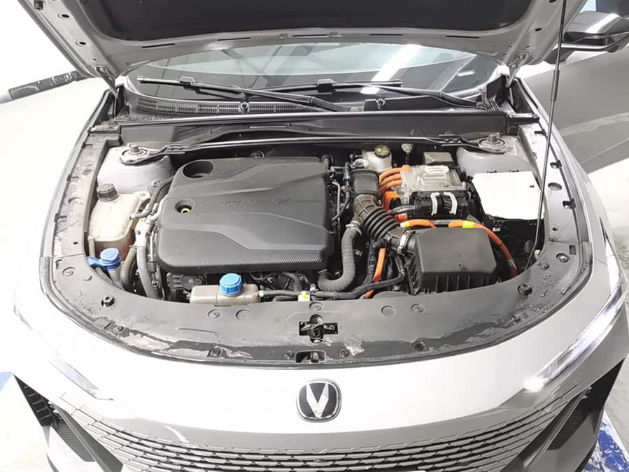 Changan UNI-V iDD 2023 #11 Changan UNI-V iDD 2023 car image #11