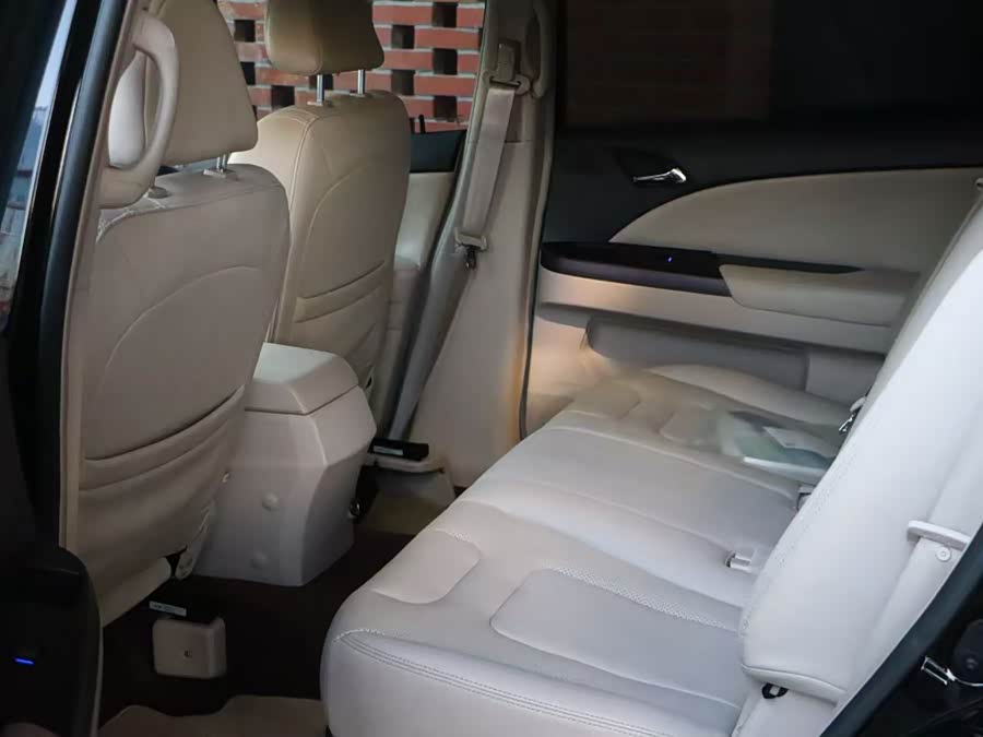 BYD e6 2016 #11 BYD e6 2016 car image #11