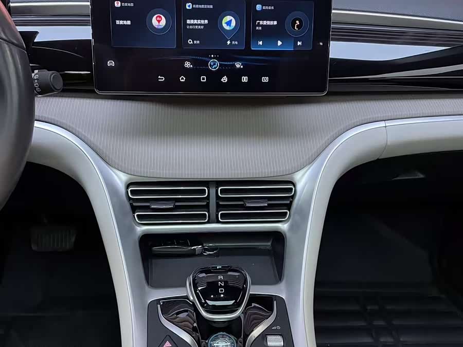 BYD Song Pro New Energy 2024 car image #11