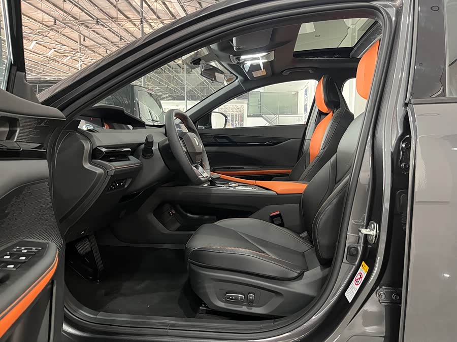 Changan UNI-V iDD 2024 #11 Changan UNI-V iDD 2024 car image #11