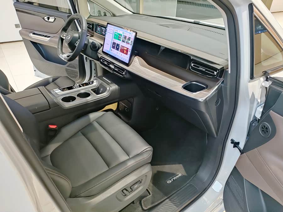 GAC Trumpchi E8 2024 car image #11