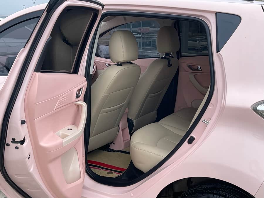 Changan BenBen E-Star 2022 car image #11