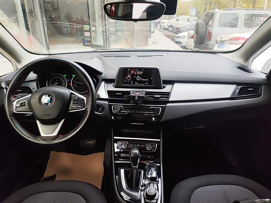 BMW 2 Series Tourer (Imported) 2015 #11 BMW 2 Series Tourer (Imported) 2015 car image #11