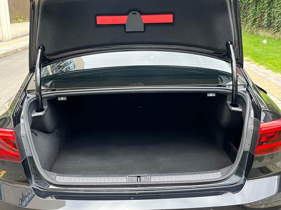 Volkswagen Magotan GTE 2023 car image #11