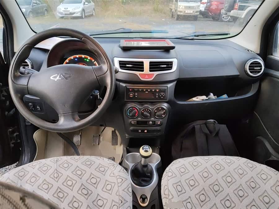 Chery QQ 2013 car image #11