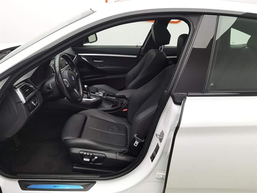 BMW 3 Series GT 2021 immagine di auto #11