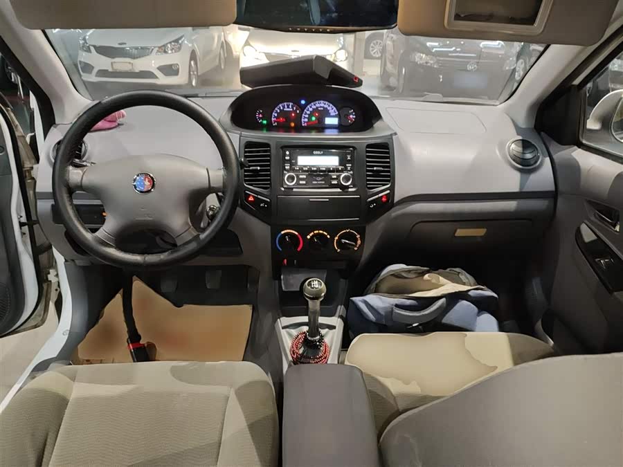 GEELY KingKong 2015 car image #11