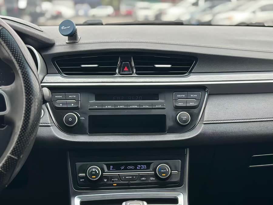 GEELY Emgrand New Energy 2018 car image #11