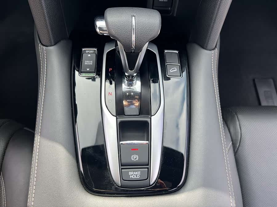 Honda UR-V 2022 #11 Honda UR-V 2022 car image #11