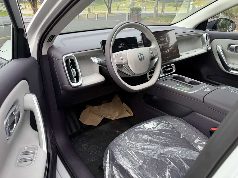 零跑汽车 零跑B01 汽车图片 #11